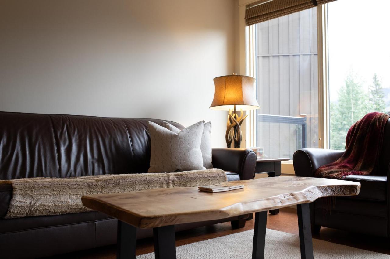 Misty Mountain- Premium 2 Bedroom Mountain View Canmore Exteriör bild